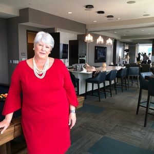 Meet your Posher, Adriana